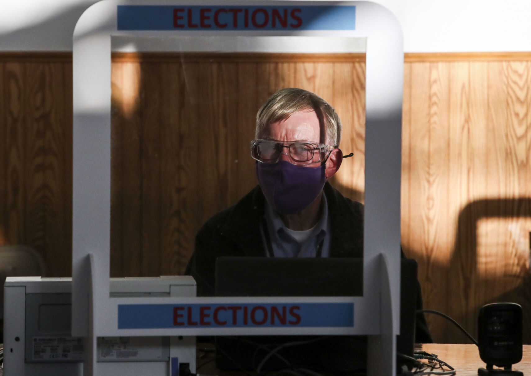 110320-qct-voting-jg-41.JPG
